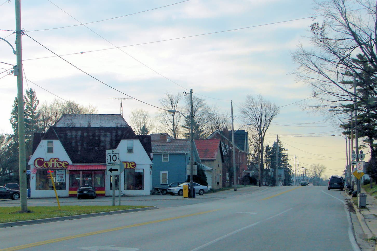 Main street in the village of Chatsworth
